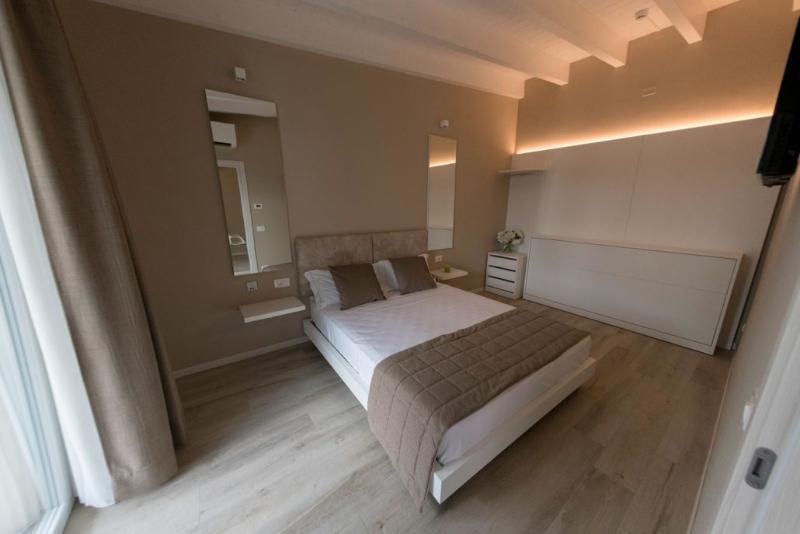 Aurora Aparthotel Peschiera del Garda Luaran gambar