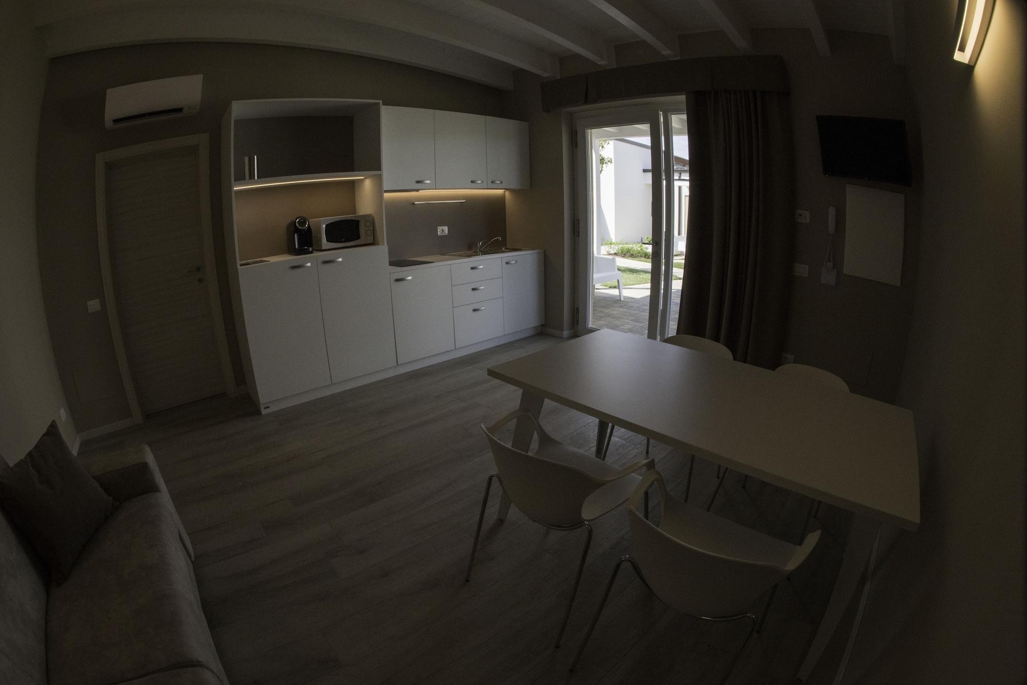 Aurora Aparthotel Peschiera del Garda Luaran gambar